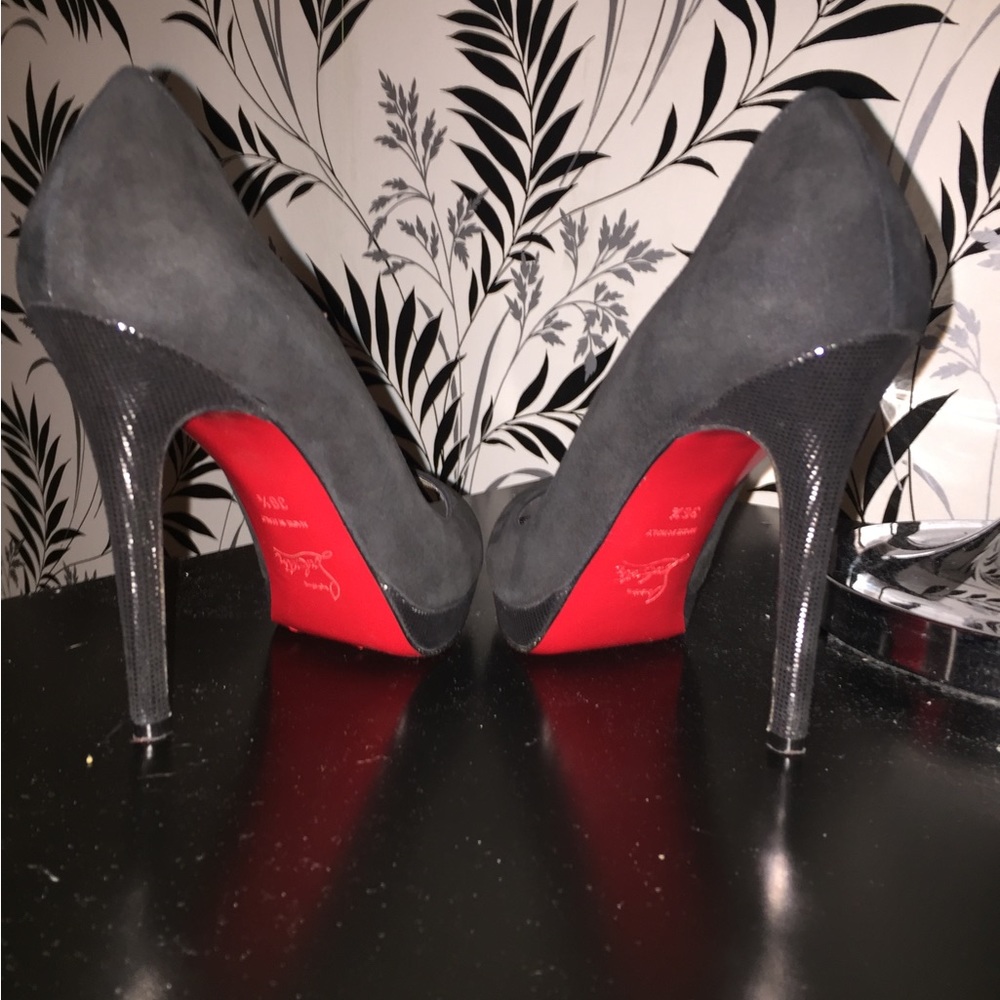 Suede Christian Louboutin Pumps